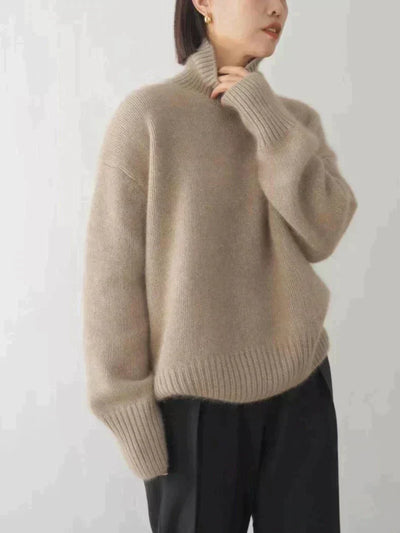 NOOR | SOFT TURTLENECK SWEATER