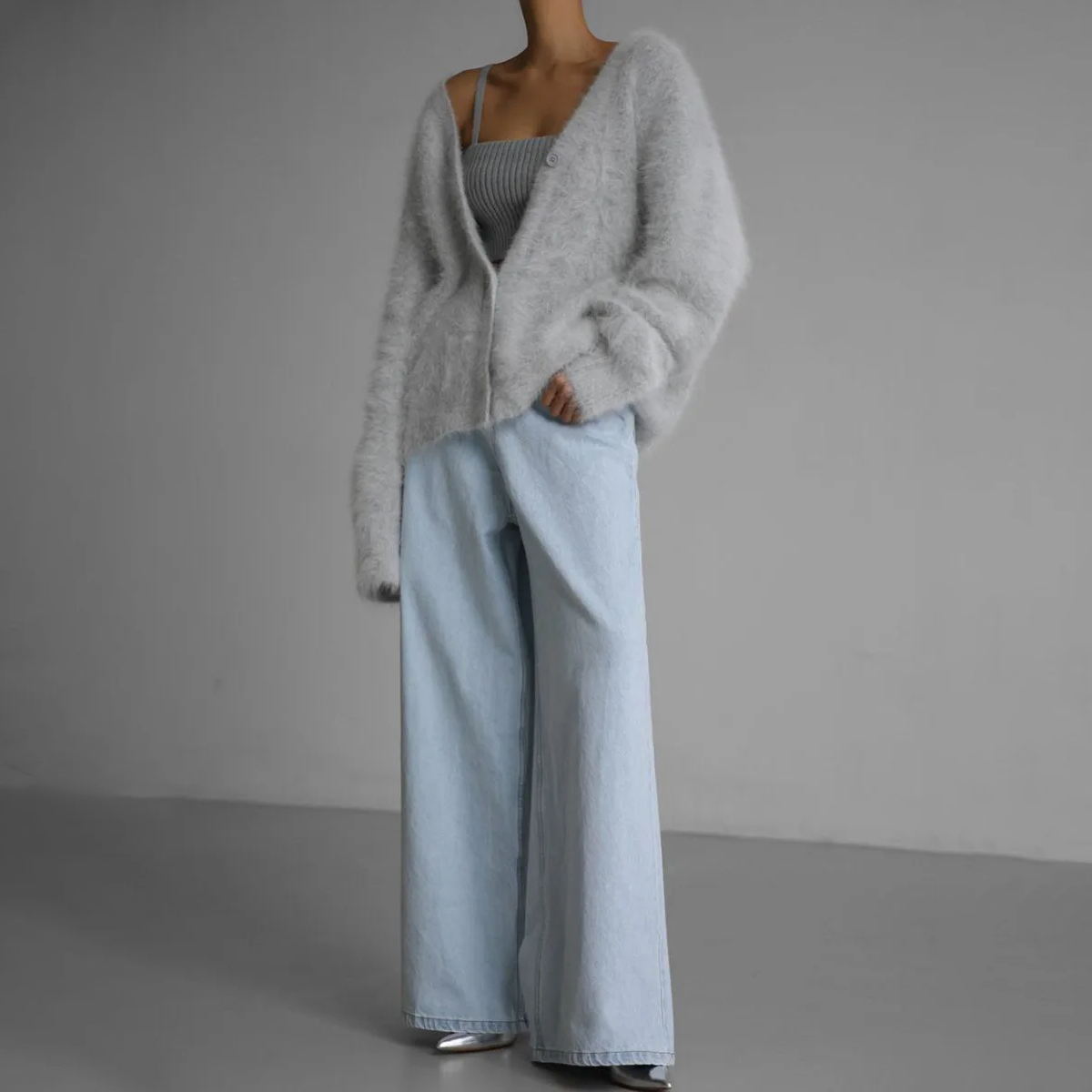 LIV | FLUFFY BUTTONED CARDIGAN