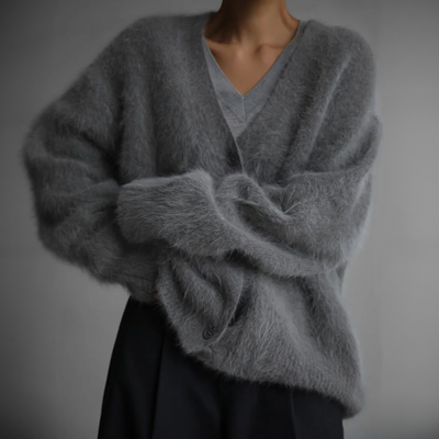 LIV | FLUFFY BUTTONED CARDIGAN
