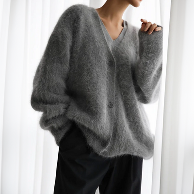 LIV | FLUFFY BUTTONED CARDIGAN